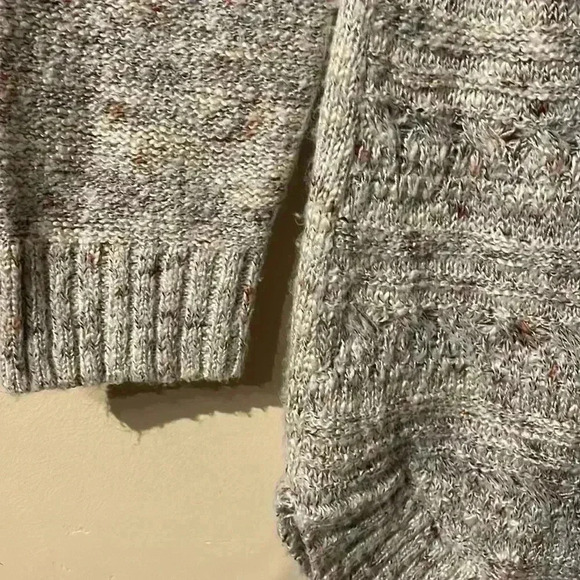 Christopher & Banks Sweater - Picture 6 of 10